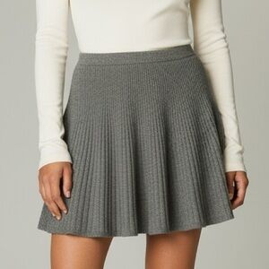 H&M Wool Blend Flared Mini Skirt Sz M Ribbed Twee Girlie Light‎ Academia Twirl